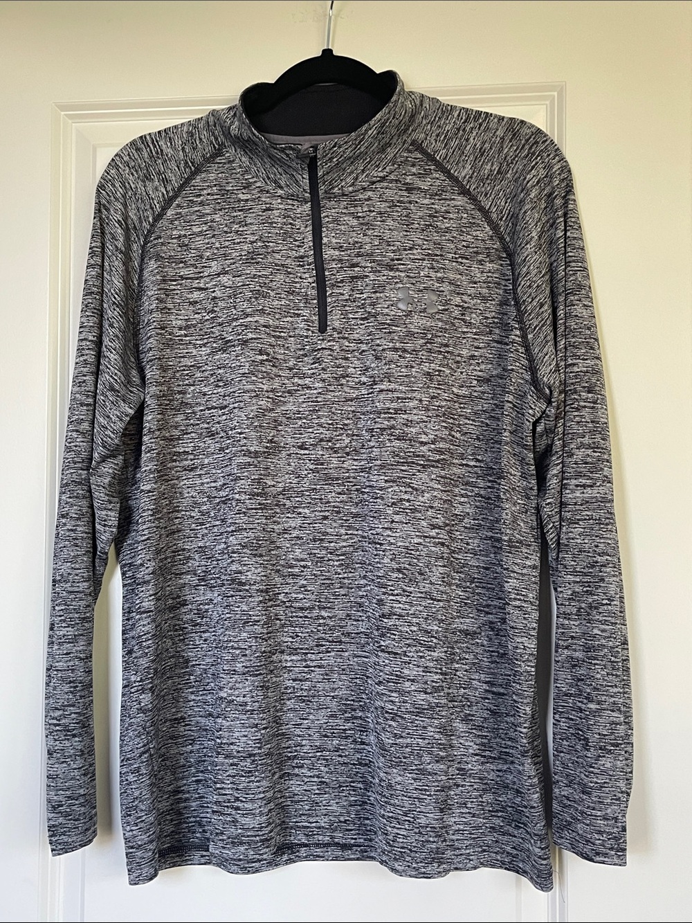 UNDER ARMOUR Heat gear long sleeve pullover
